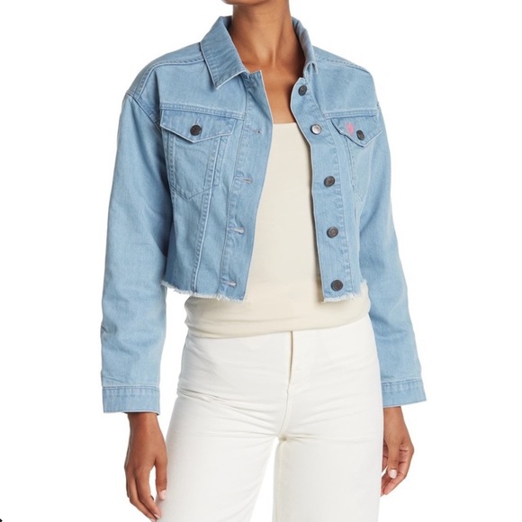 cupcakes & cashmere Jackets & Blazers - 🔥 Cupcakes and Cashmere Jean Jacket with Heart